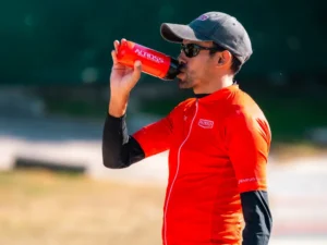 Qué es la hiponatremia